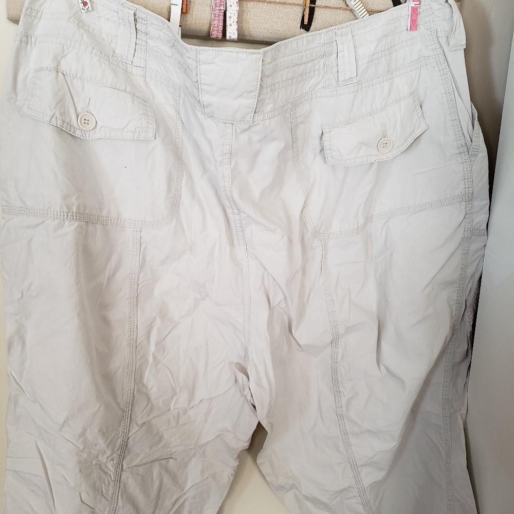 Pants - Picture 3 of 4